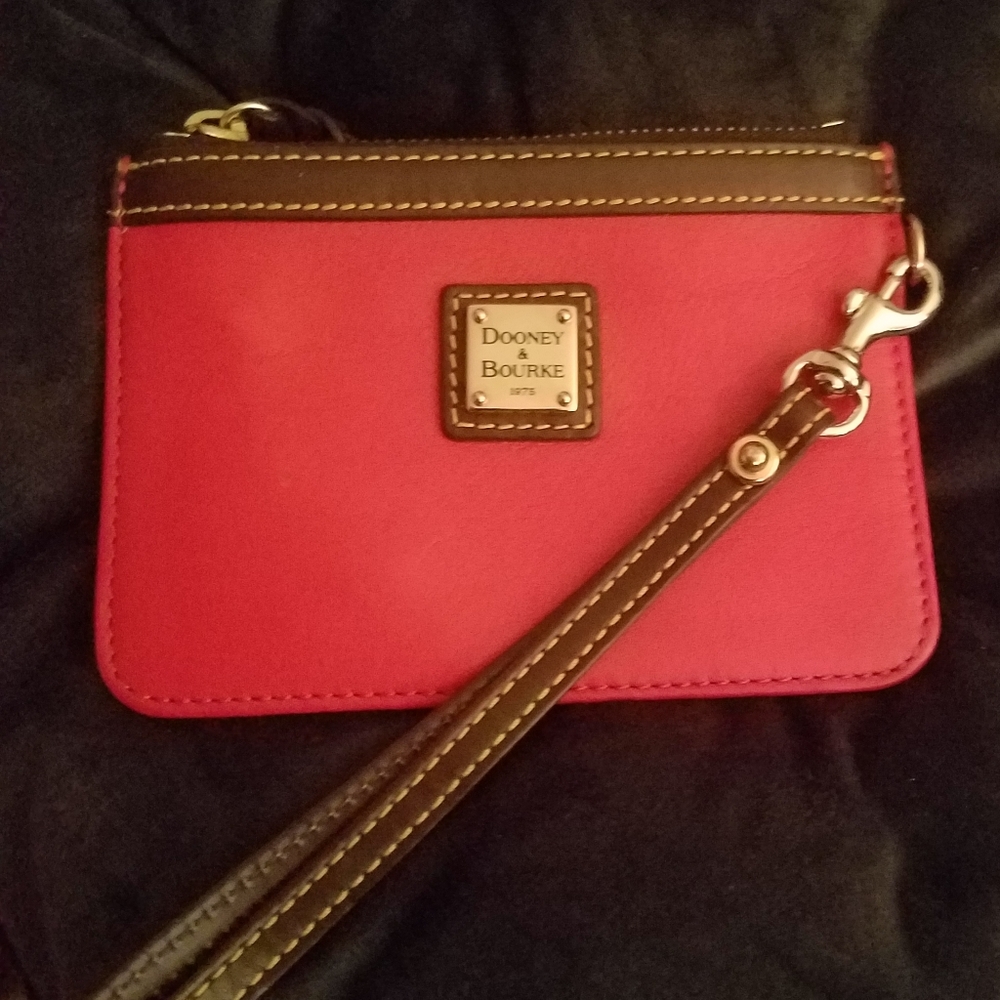 DOONEY AND BOURKE RED LEATHER WRISTLET WALLET PURSE - Picture 2 of 2